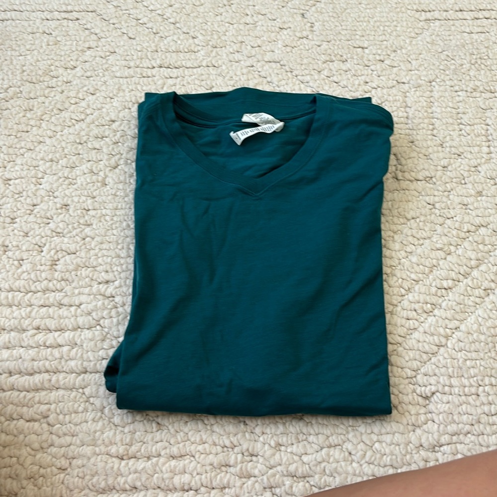 Lulu men’s shirt
